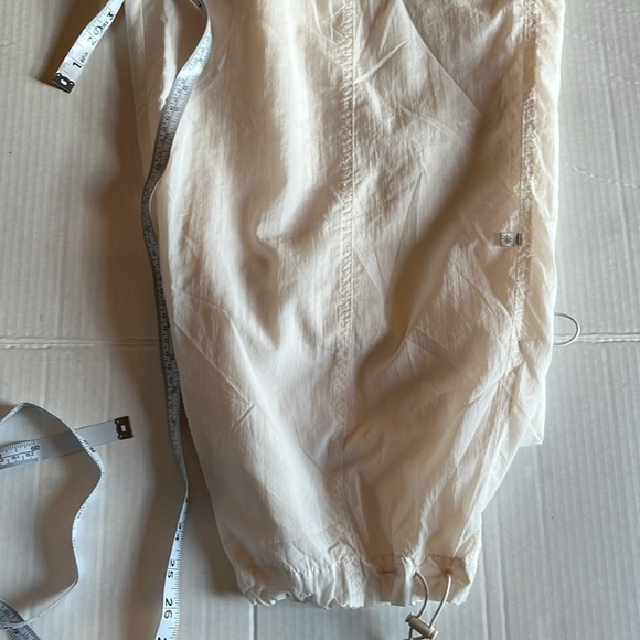 Athleta, Alicia Keys-18-cream-High waisted utility cargo jogger with drawstring - Picture 16 of 16